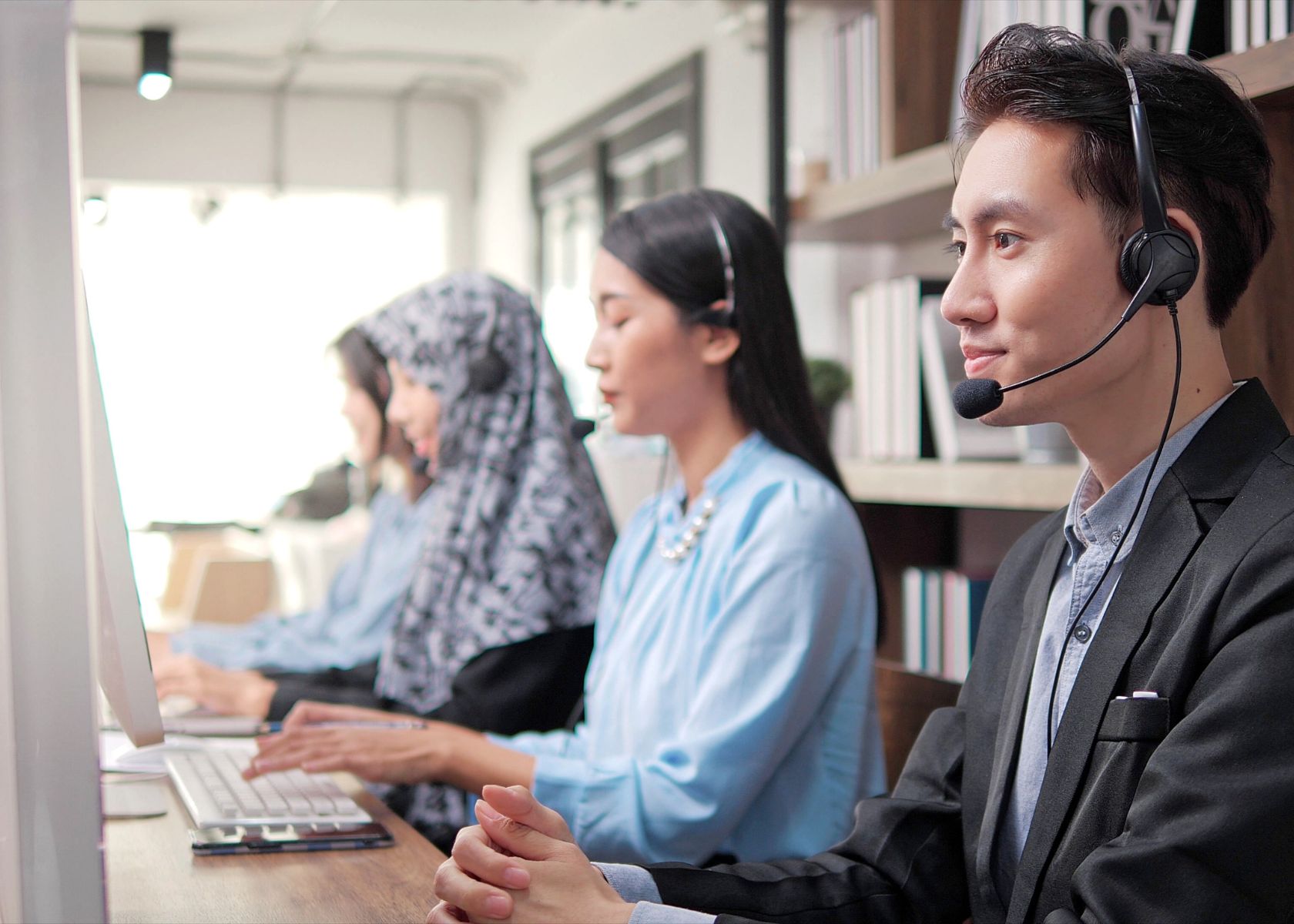 Top Contact Center as a Service (CCaaS) Solutions in 2025: Expert Reviews & Insights